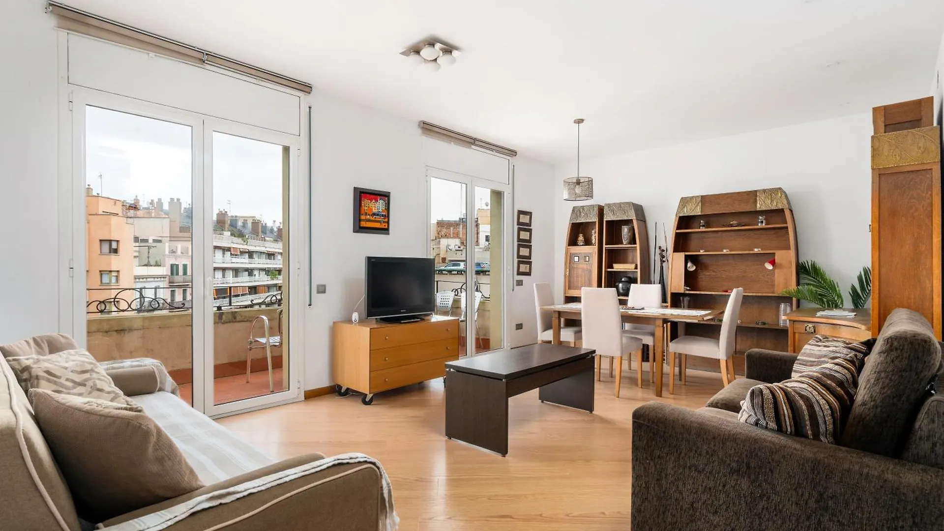 For Couples, Families And Groups, Barcelona Center location