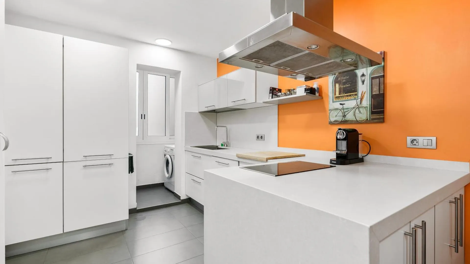 For Couples, Families And Groups, Barcelona Center Apartment Spain
